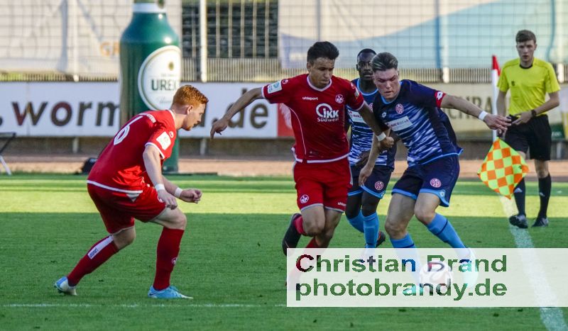 A-Junioren IKK-Südwest-Verbandspokal Endspiel 2018 (chb-20180509-1807-7007.jpg)